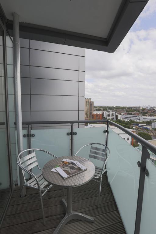 Olympic One Eighty Apartment Ilford Ruang foto